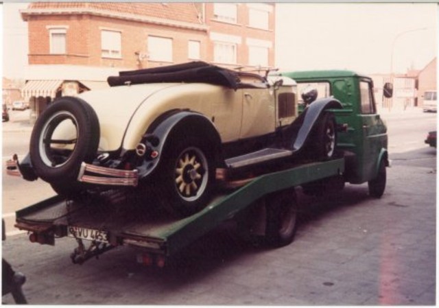                         chrysler roadster   1928
            