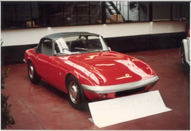                         lotus elan drophead  1965
            